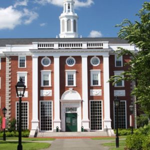 ¿Cómo saber si pasas a Harvard con tu puntaje del SAT y tu GPA? 